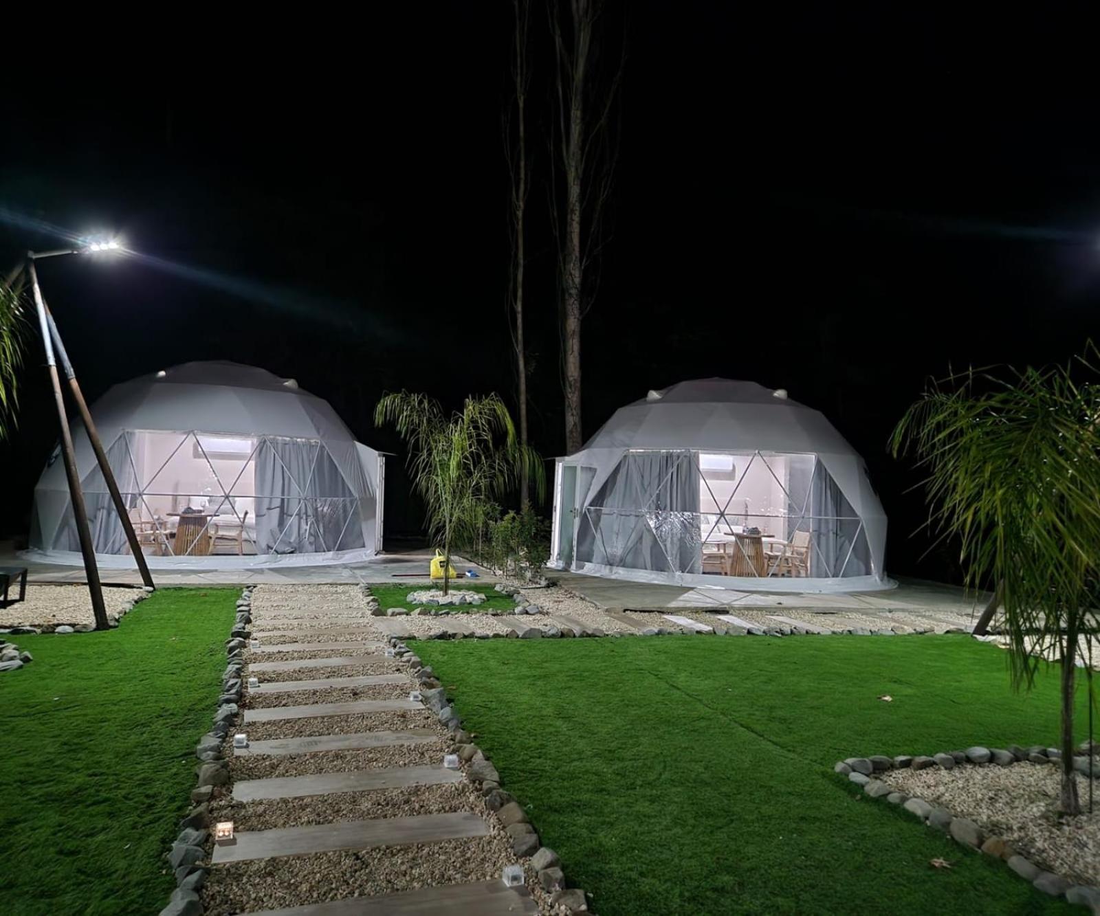 River Glamping Kalopanayiotis Cabană *
