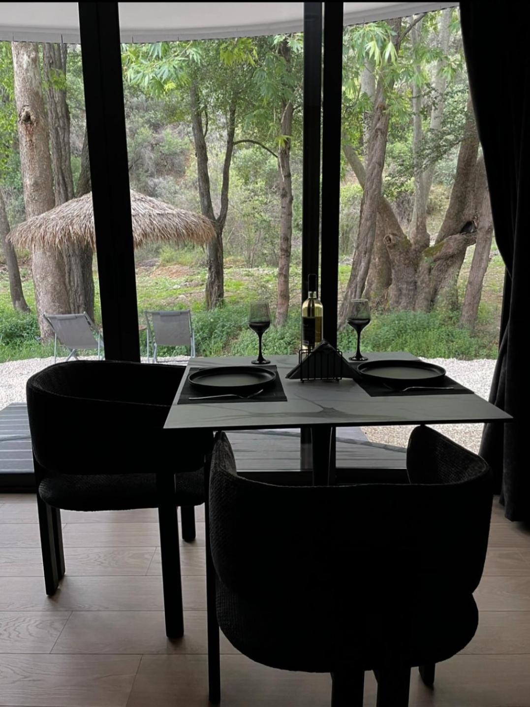 River Glamping Kalopanayiotis Lodge