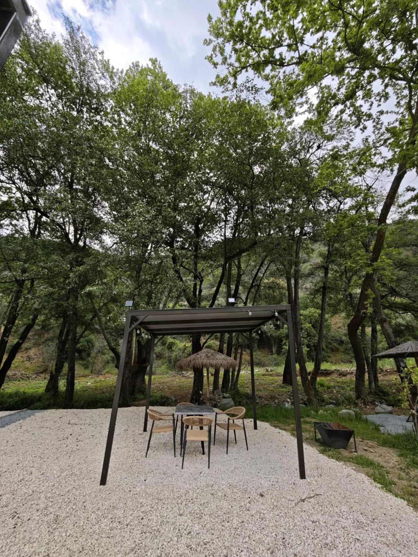 River Glamping Kalopanayiotis *